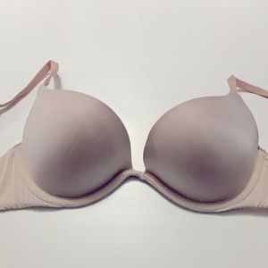 4/$20 Victoria’s Secret Nude Push-up Bra
